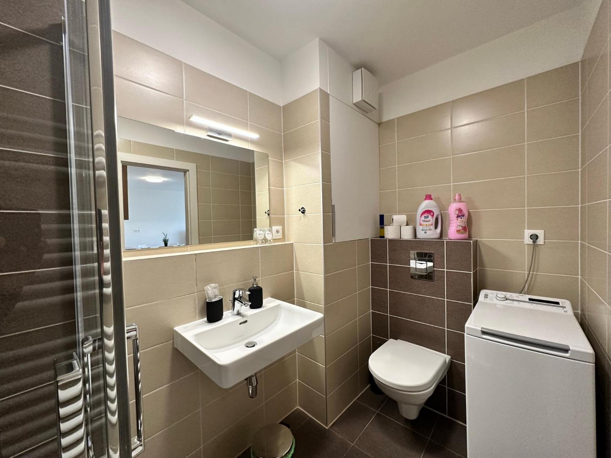 Novozariadeny Apartman Pri Starom Moste Pressburg Exterior foto